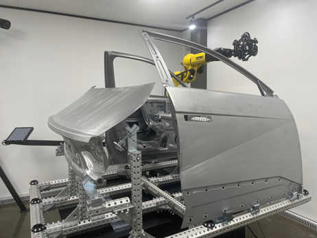 CUBE-R System inspecting door and rear paneks