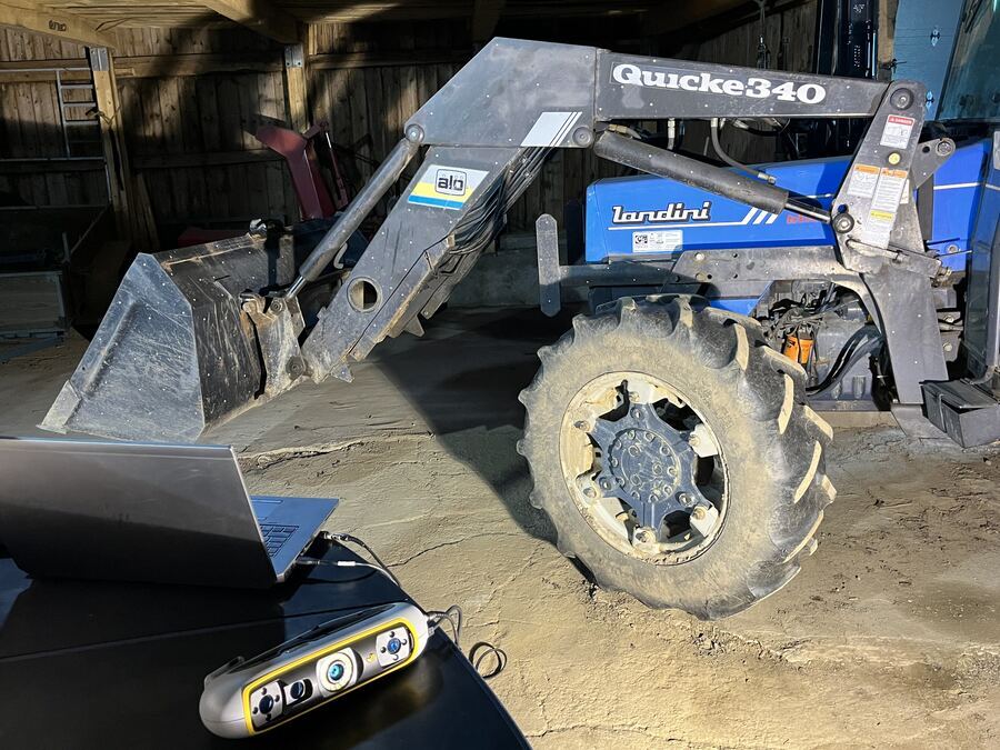 tractor-with-peel-3d